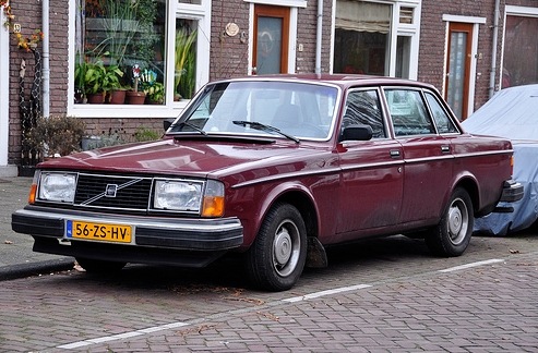 Here s the lovely Volvo 244 GL